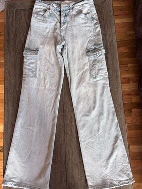Light Blue Boyfriend Cargo Jeans - Women